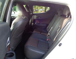 Voertuigafbeelding 6