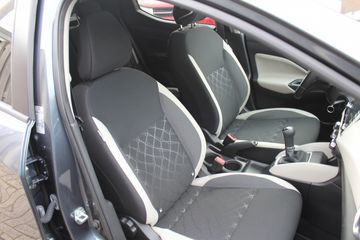 Voertuigafbeelding 9