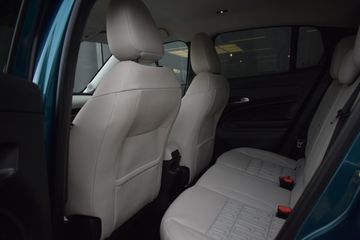 Voertuigafbeelding 9