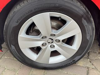 Voertuigafbeelding 5