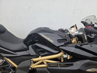 Voertuigafbeelding 9