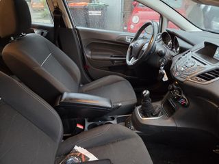 Voertuigafbeelding 8