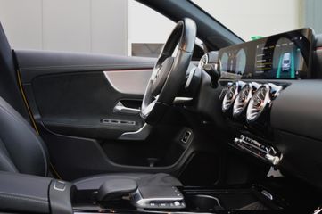 Voertuigafbeelding 13