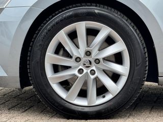 Voertuigafbeelding 17