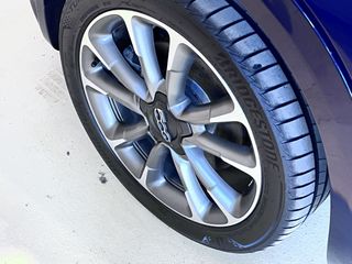 Voertuigafbeelding 7