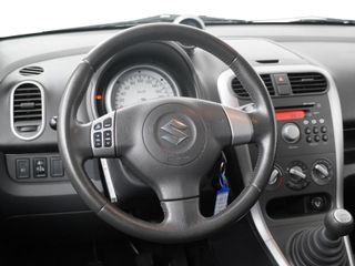 Voertuigafbeelding 10