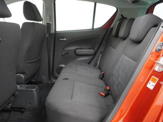 Voertuigafbeelding 8