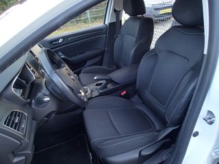 Voertuigafbeelding 12