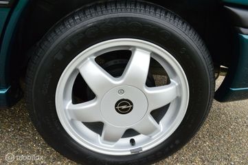 Voertuigafbeelding 12