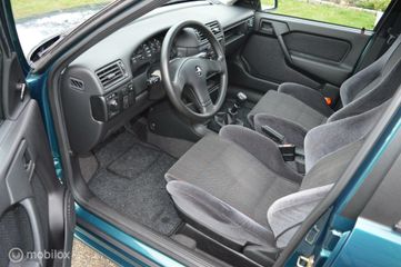 Voertuigafbeelding 6