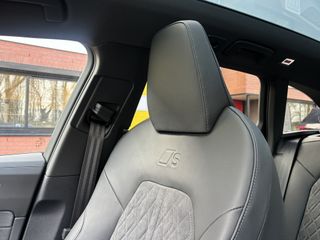 Voertuigafbeelding 17