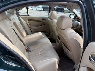 Voertuigafbeelding 30