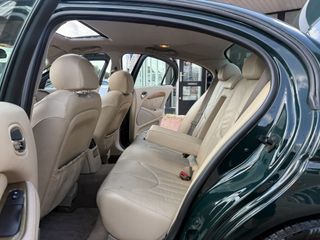 Voertuigafbeelding 38