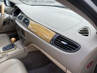 Voertuigafbeelding 44