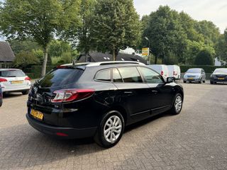 Voertuigafbeelding 12