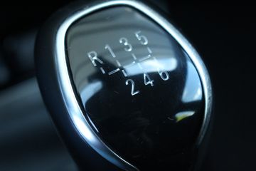 Voertuigafbeelding 32