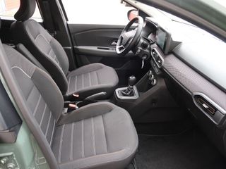 Voertuigafbeelding 9