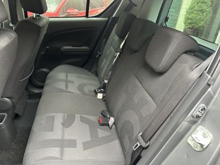 Voertuigafbeelding 15