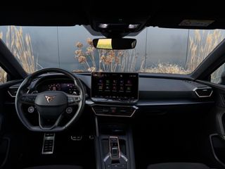 Voertuigafbeelding 12