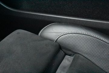 Voertuigafbeelding 36