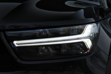 Voertuigafbeelding 8