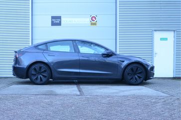 Voertuigafbeelding 6