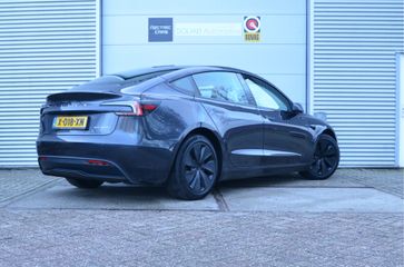 Voertuigafbeelding 7