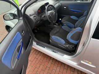 Voertuigafbeelding 18