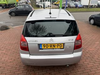 Voertuigafbeelding 9