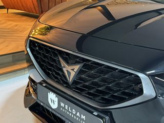 Voertuigafbeelding 8