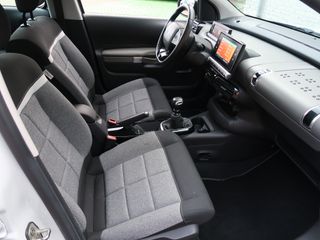 Voertuigafbeelding 22