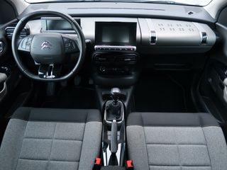 Voertuigafbeelding 7