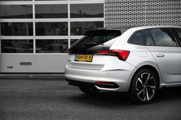 Voertuigafbeelding 3