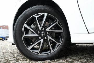 Voertuigafbeelding 8