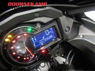 Voertuigafbeelding 6