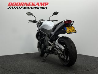 Voertuigafbeelding 11