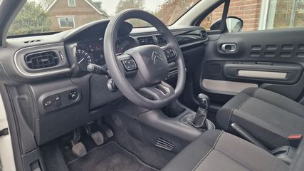 Voertuigafbeelding 8