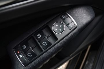 Voertuigafbeelding 35