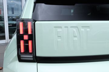 Voertuigafbeelding 13