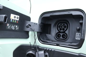 Voertuigafbeelding 14