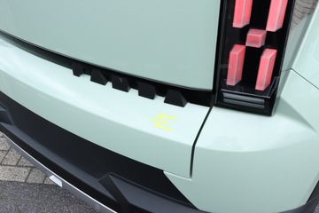 Voertuigafbeelding 8