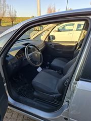 Voertuigafbeelding 9