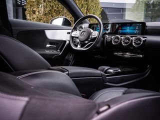 Voertuigafbeelding 16