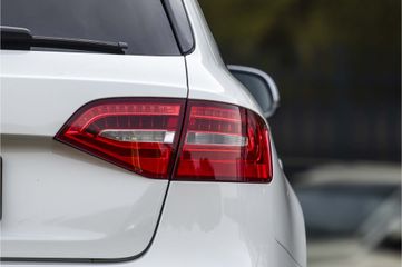 Voertuigafbeelding 6