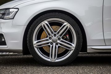 Voertuigafbeelding 8