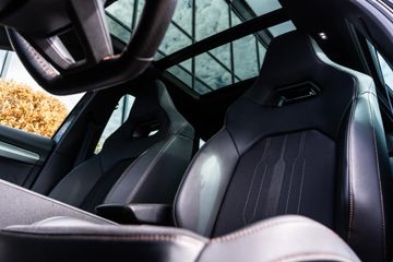 Voertuigafbeelding 9