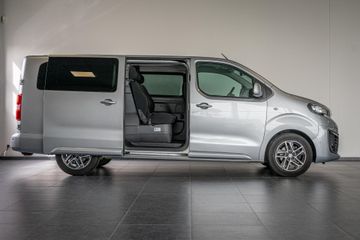 Voertuigafbeelding 8