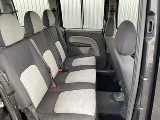 Voertuigafbeelding 15