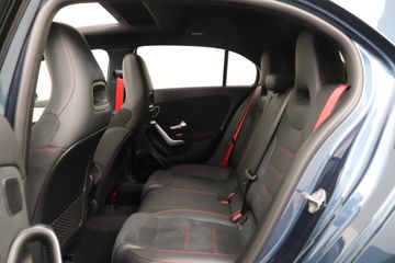 Voertuigafbeelding 13