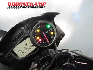 Voertuigafbeelding 6